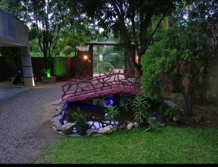 Induwara Safari Resort Udawalawe Exterior photo