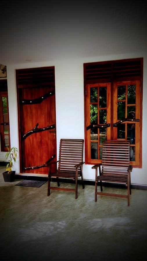 Induwara Safari Resort Udawalawe Exterior photo
