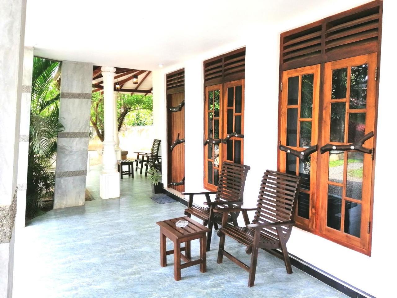 Induwara Safari Resort Udawalawe Exterior photo